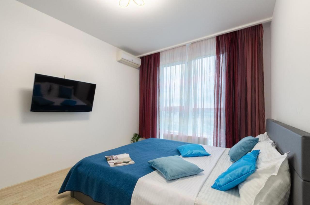 Your Apartment Kharkivska Kyiv Exterior foto